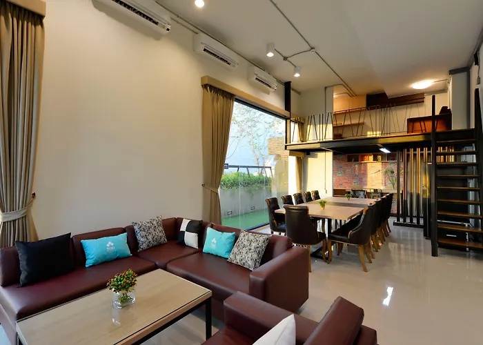 Siri Ratchada Hotel